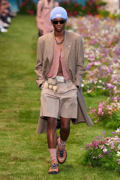 Look 20